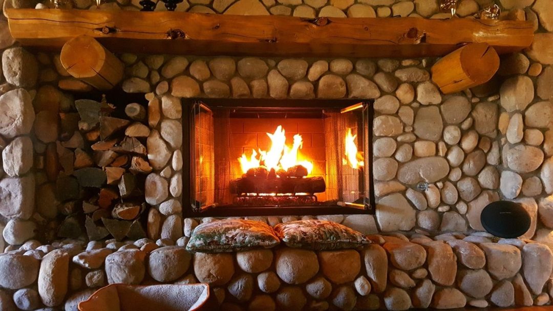 9 Rules How To Feng Shui Fireplace Area (2024)