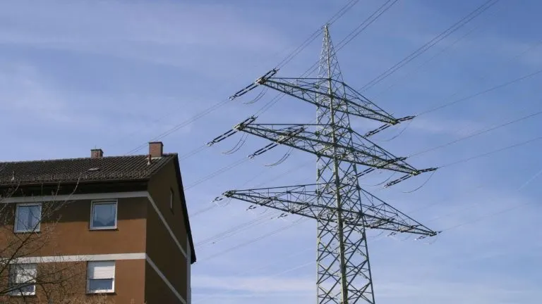 Feng Shui Cure House Facing Electric Pole Feng Shui Cure House Facing Electric Pole
