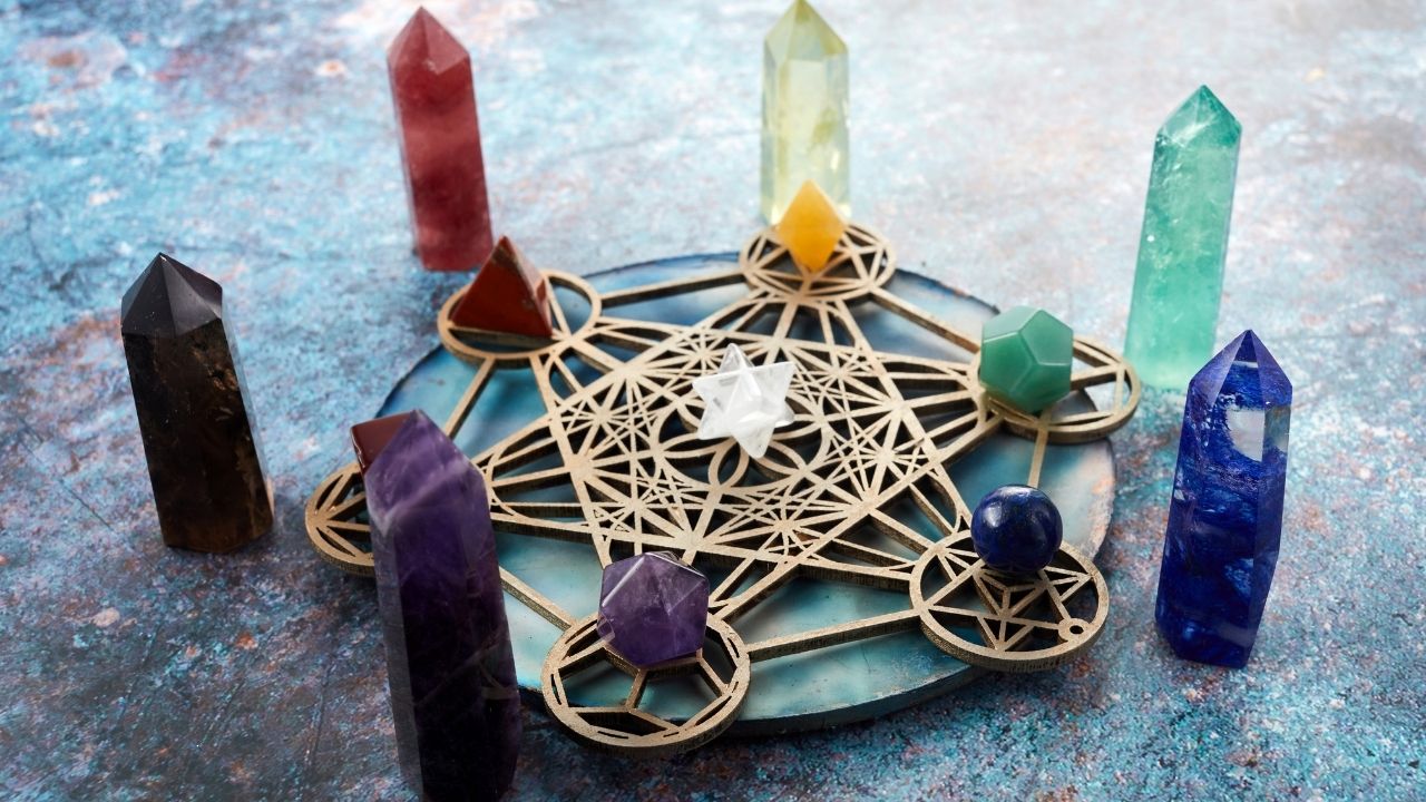 21 Crystals For Emotional Healing Benefits + How To Use